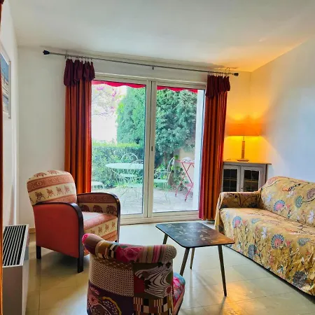 Maison Au Calme Avec Jardin Villa *